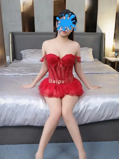 Lan Hương - Vú to tròn, ngoan hiền, đụ sướng