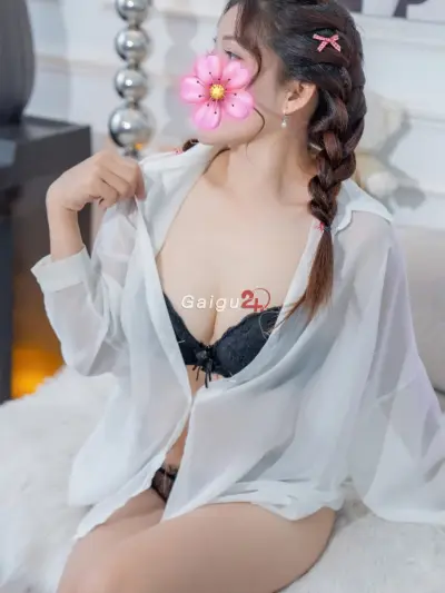 Trúc Nhã - Gái gọi giá rẻ, dâm nhẹ, body tạm ổn cho anh em xả