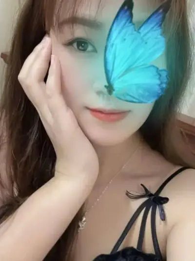 Hoàng Yến_ Vú Bự, Da Trắng - Làm Tình Cực Phê - Lên Đỉnh Cực Sướng