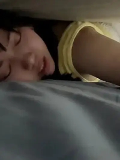 Bị Giam在床上 Chị Dì: Mông To Quá Tải & Bão Tràn Tinh Dịch