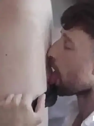 Đập Đít Sâu Của Con Dì: Anh Cơ Bắp Xé Tan Sự Thuần Khuất Trong Bếp